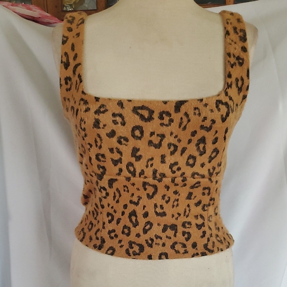 Forever 21 Brown Leopard Print Fitted Crop Tank Top - Picture 1 of 5